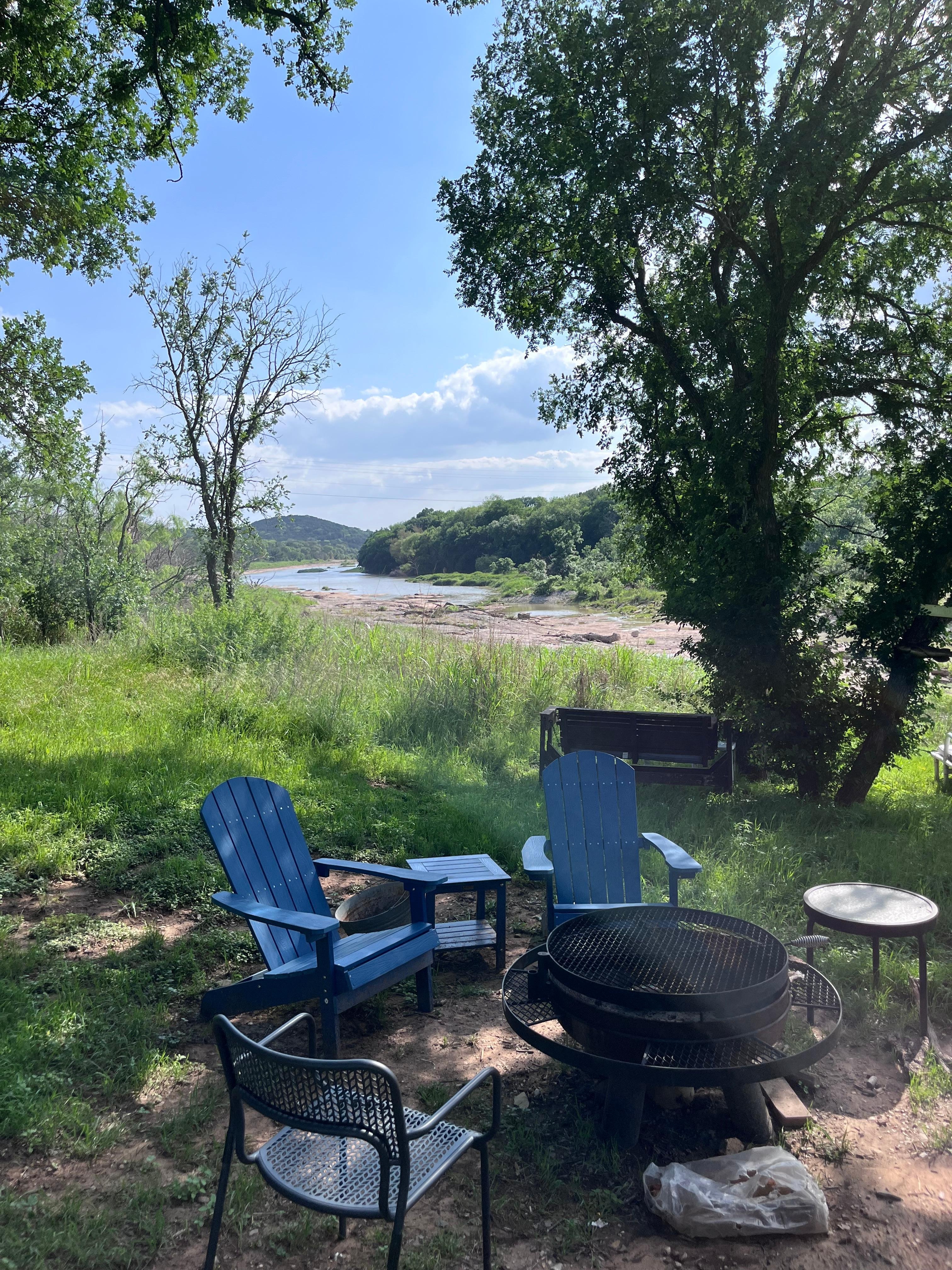 Lots of seating options with river views 