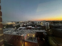 Room Harbor View Side