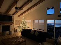 Beautiful sunrise outside with a perfectly lit tree during our post Christmas stay.