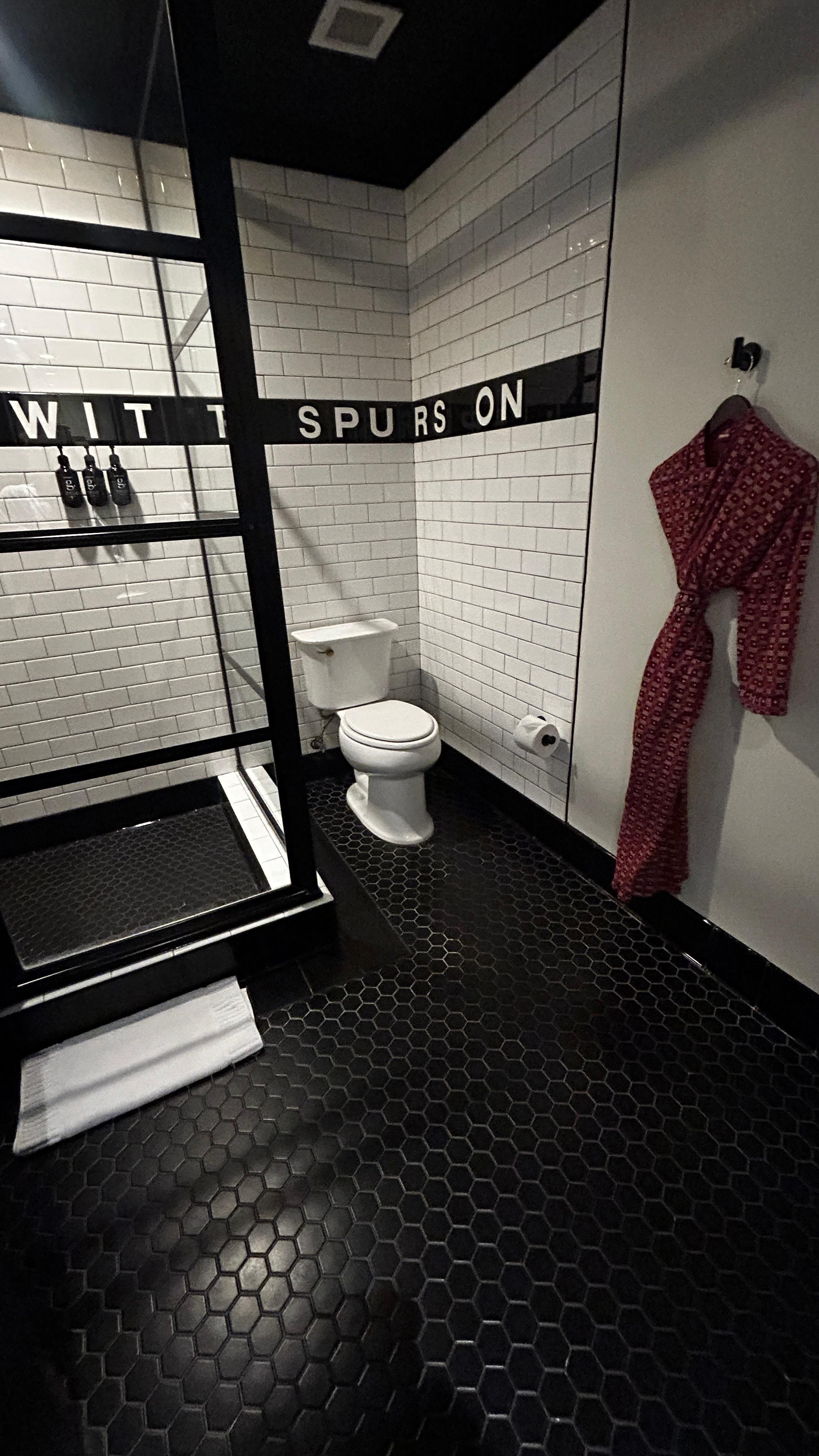 The cutest bathroom 