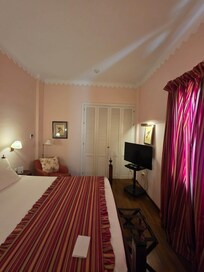 Room 224