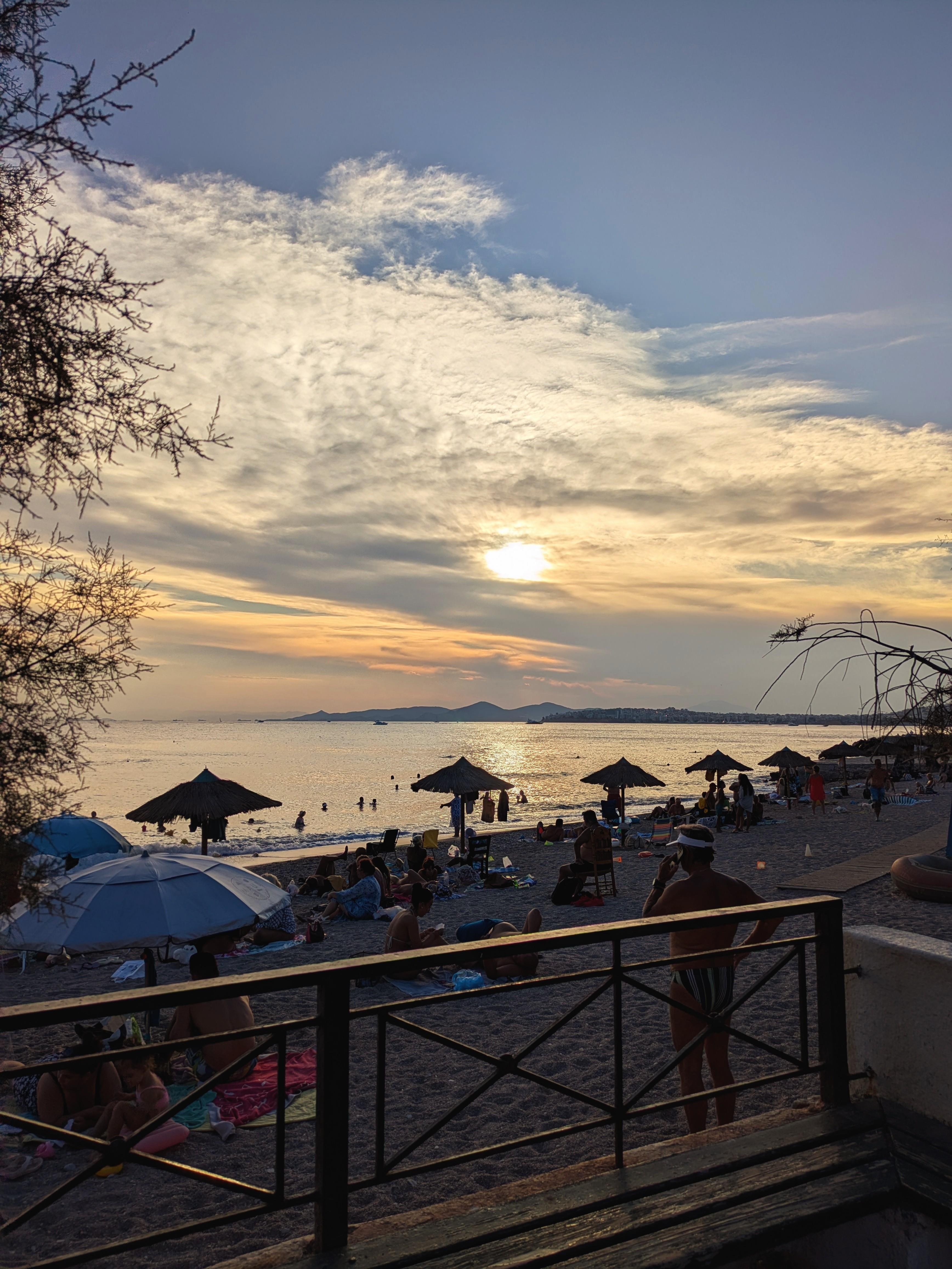 One of many amazing sunsets only a few mins walk from th apartment.