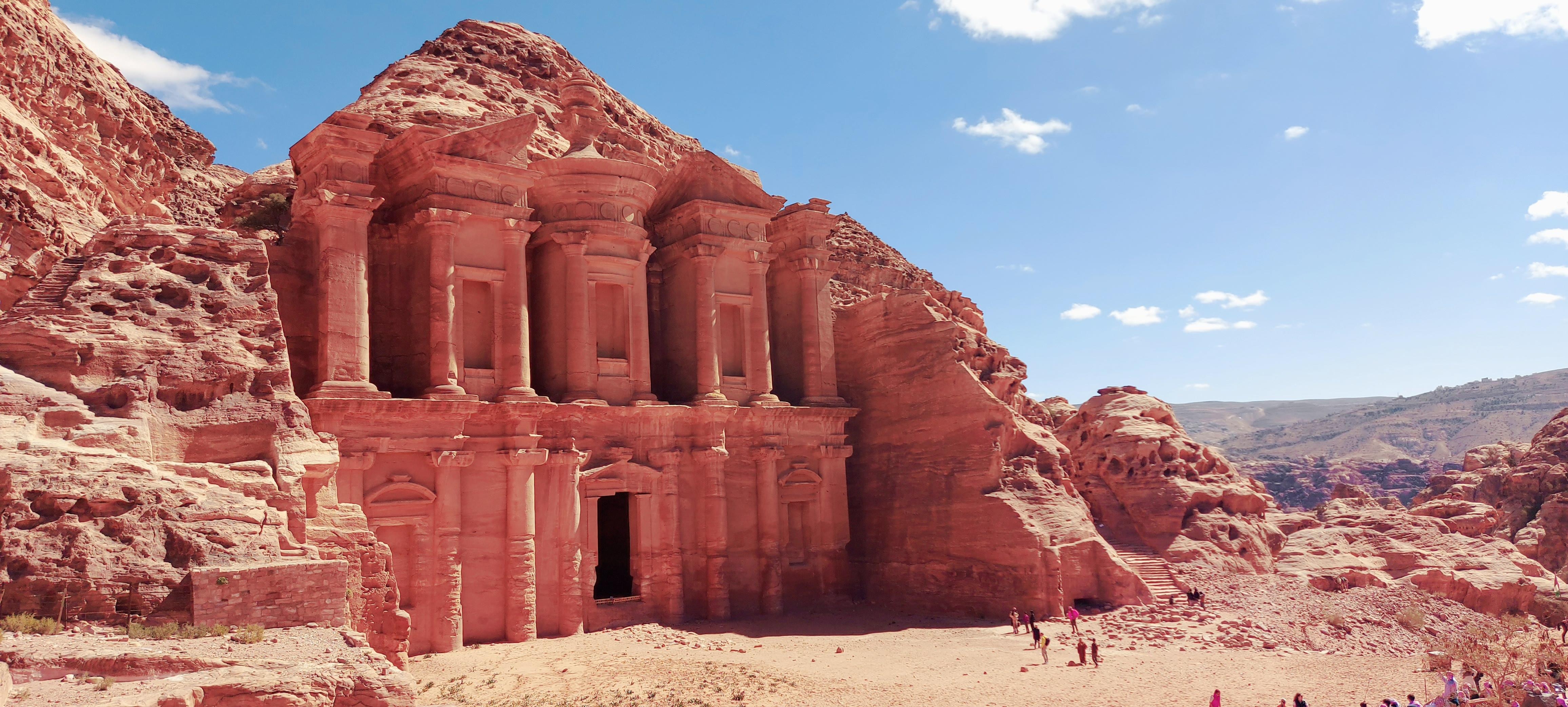 Petra ancient city is very beautiful !