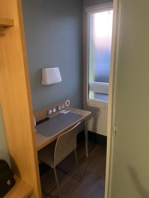 Petit bureau agréable