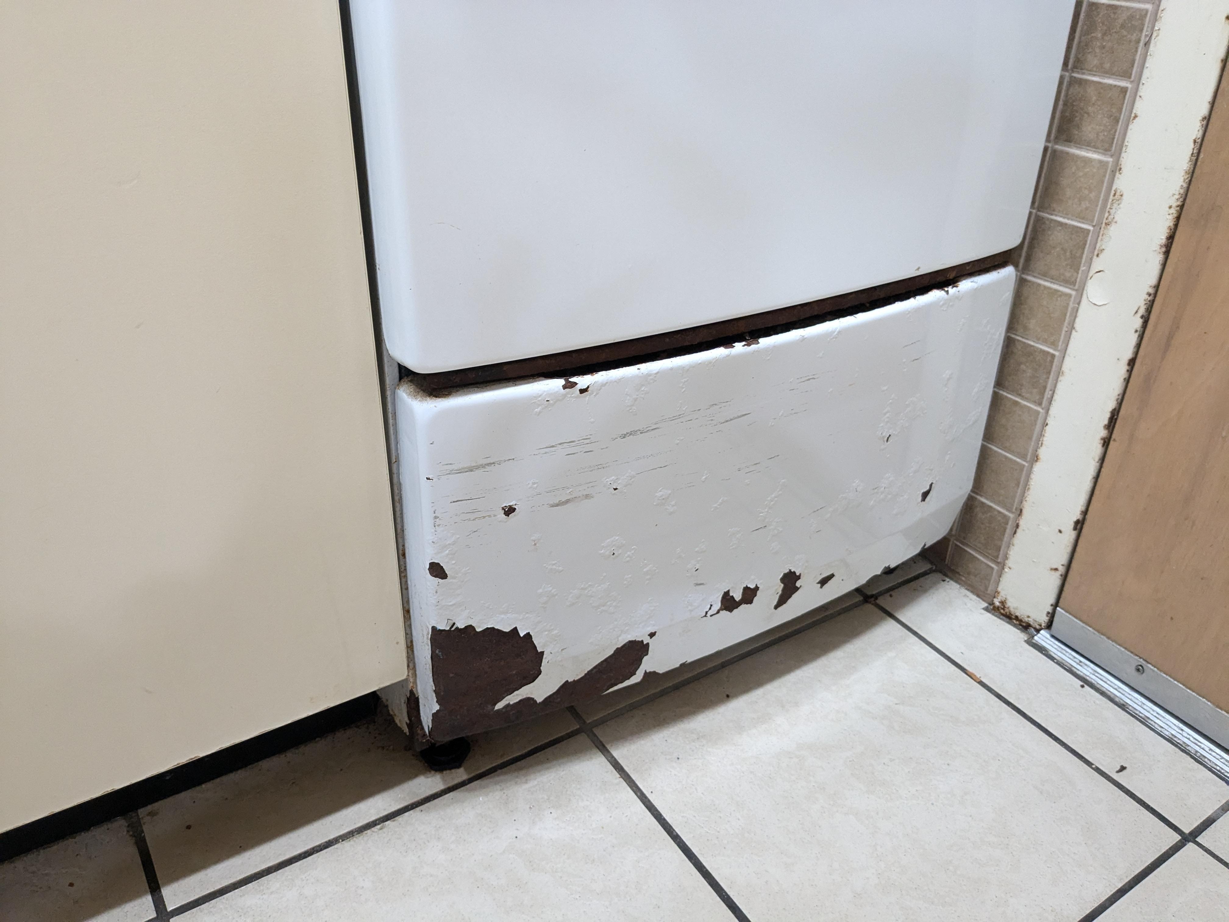 This is the stove rusty and dirty 
