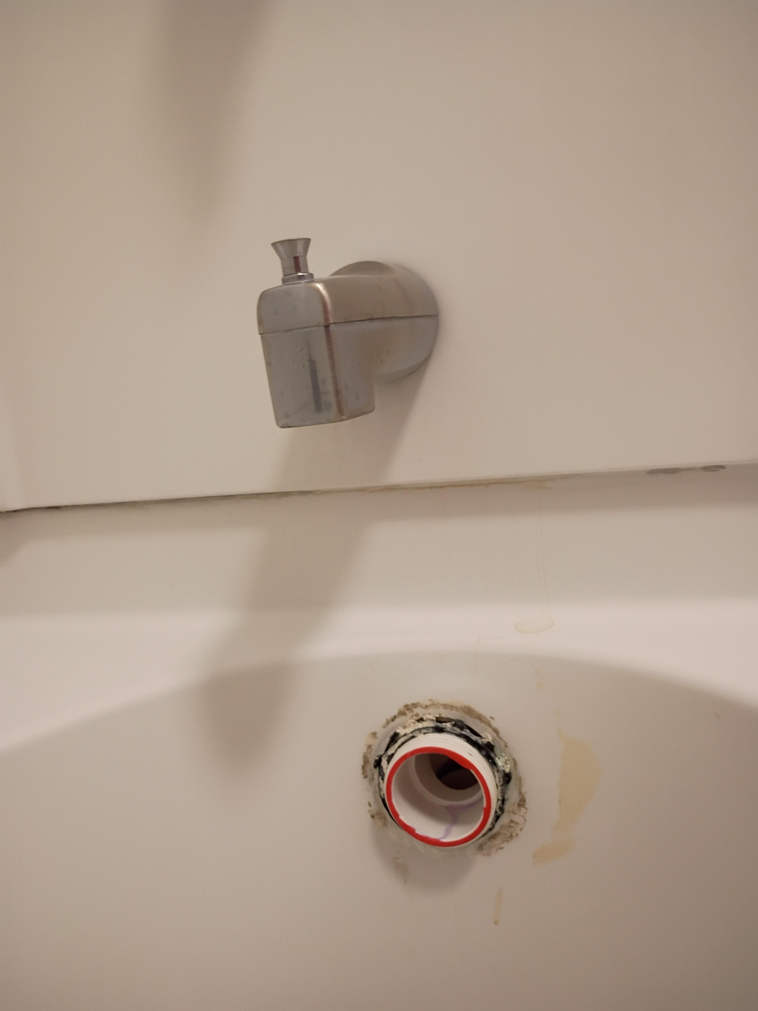 What's going on with bathtub pipe?