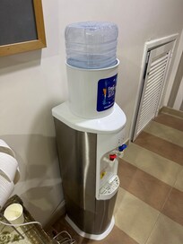 Wasserspender im Gym leer