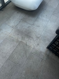 This was the entire stay - floor not cleaned once