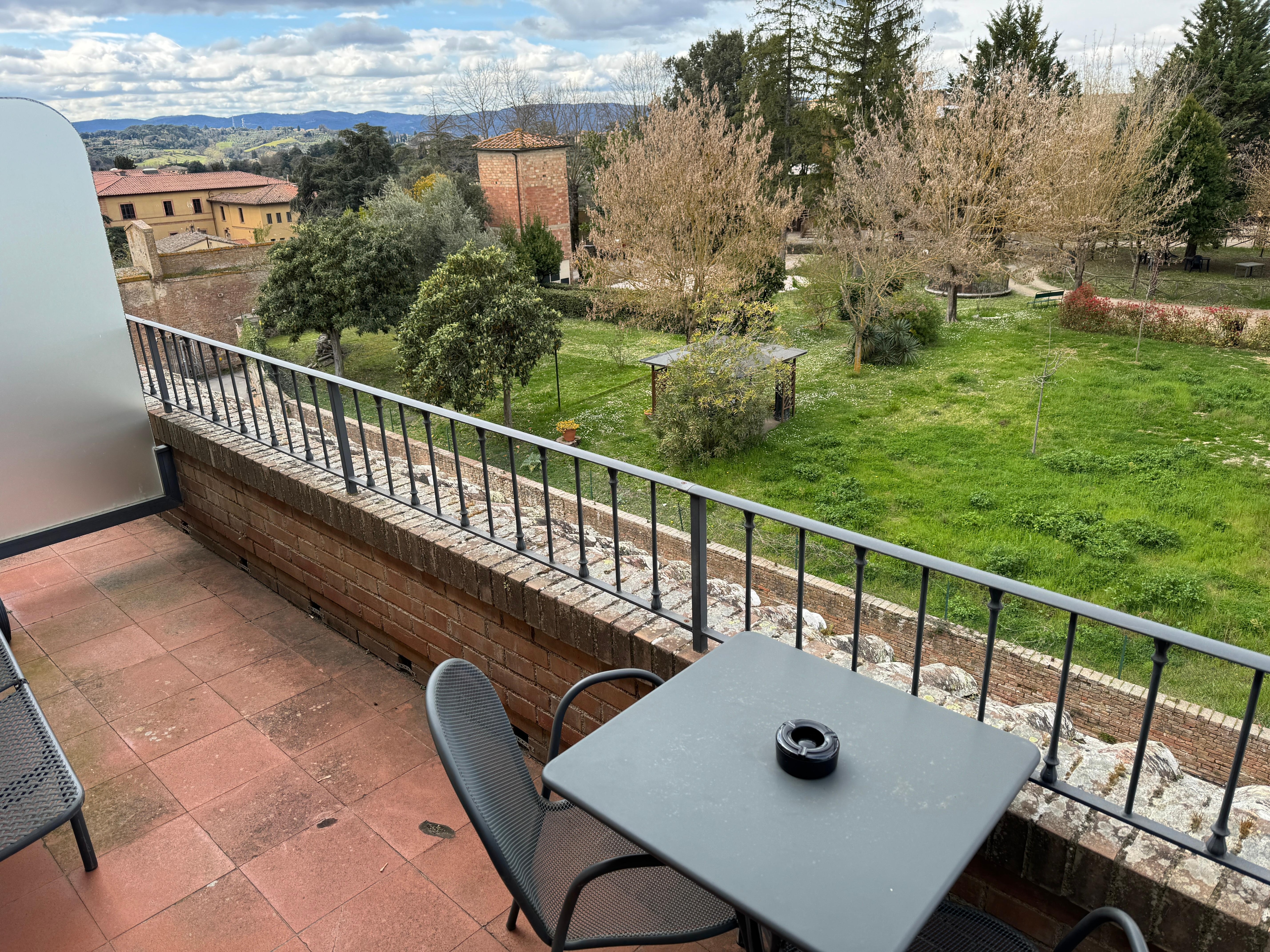 Balcony outside the room 