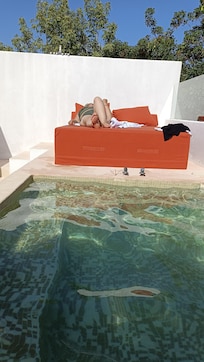 Tomando el sol