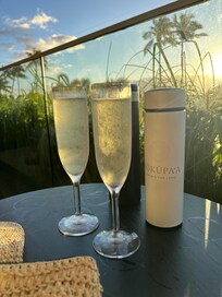 Welcome drinks at check-in