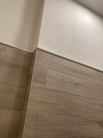 閉じ込められているような感じ