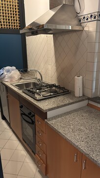 Kitchen/laundry