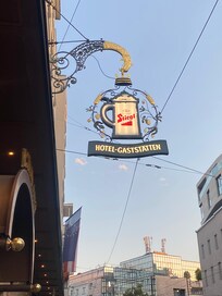 예쁜 호텔 간판