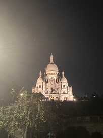 View 2 minutes from the front of the apartment block