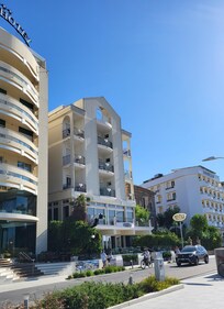Hotel Prestige