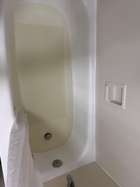 Bath thub after used