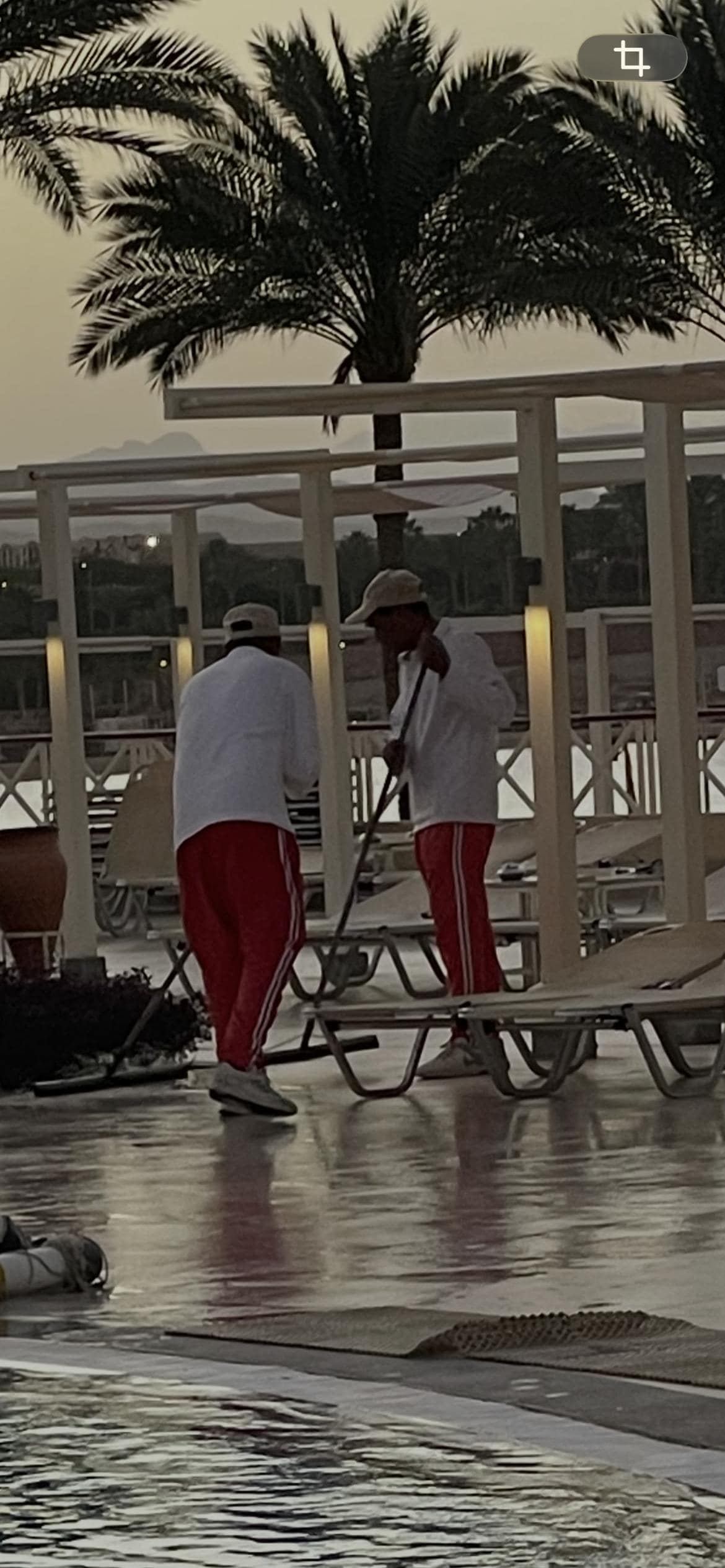 pulizia piscine continua