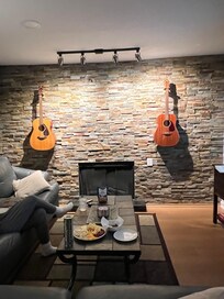 This made me wish I played the guitar