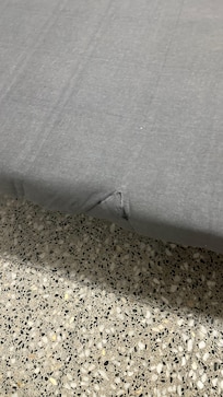 Schlafcouch eingerissen