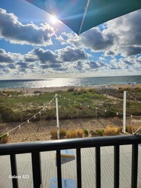 Breakfast w on the beach!