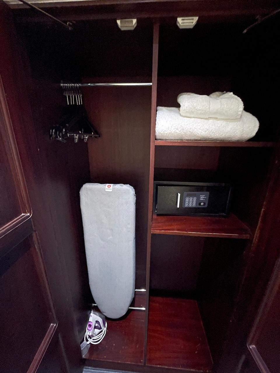 Wardrobe 