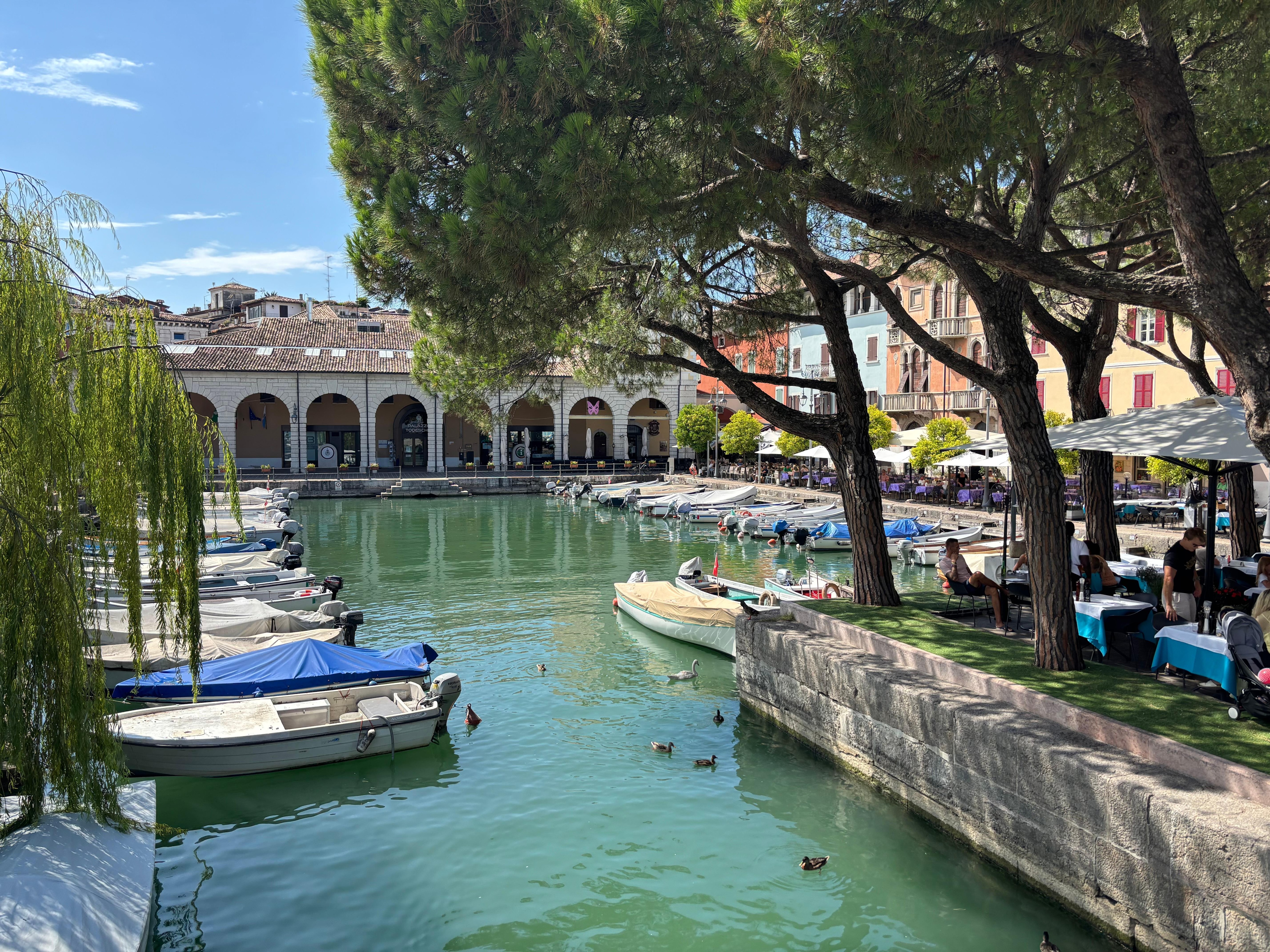 Der alte Hafen in Desenzano