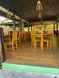 The five fingers restaurant