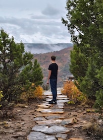 Pathway to Gorge View