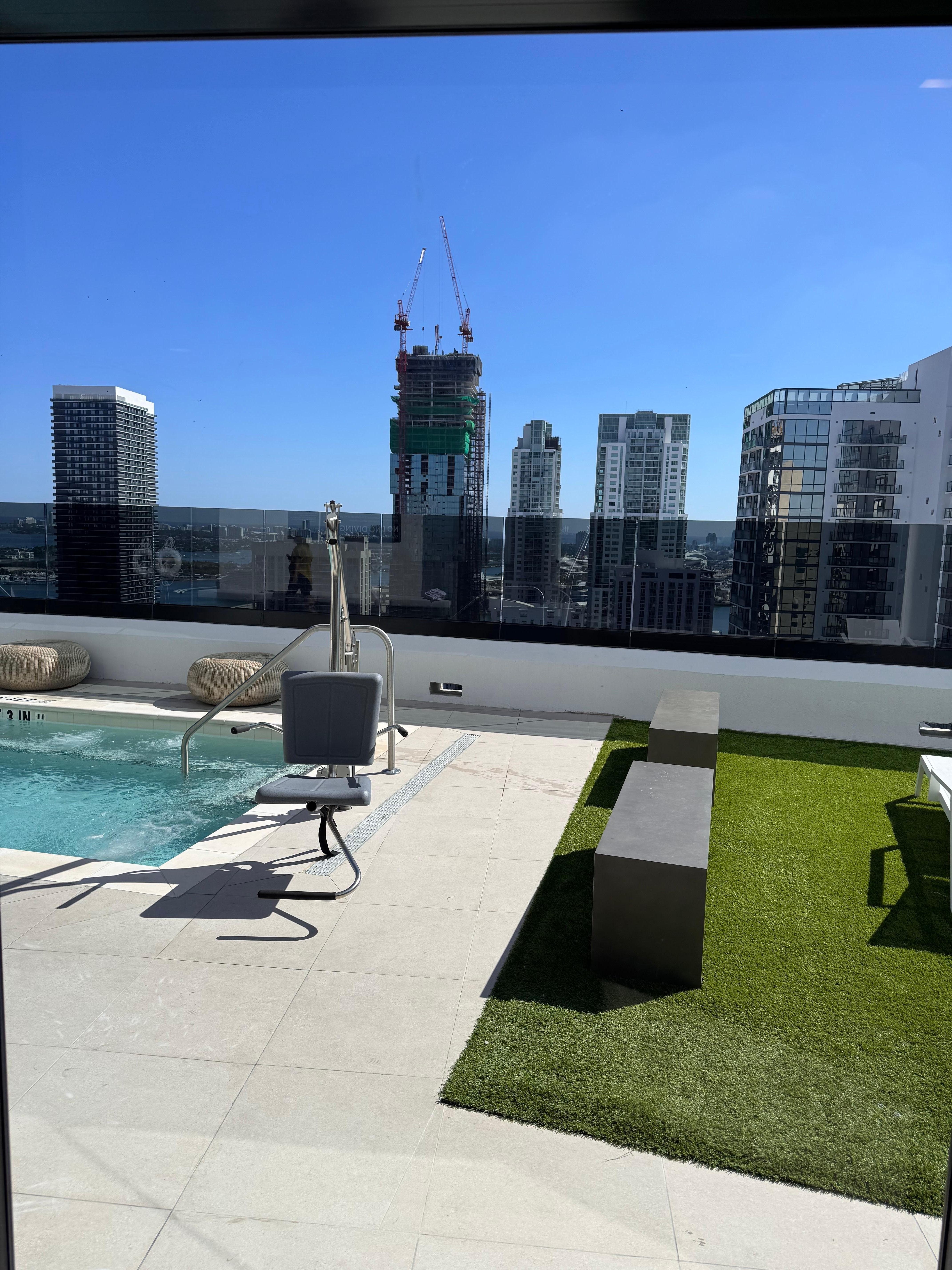 Top floor jacuzzi and sunning spot