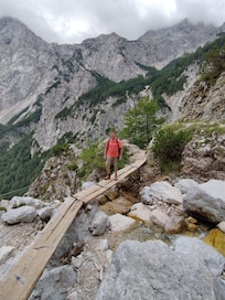 35 Minuten oberhalb des Rinka Wasserfall im Tal "Logarska dolina"