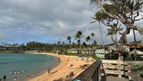 Napili bay- 3 minute walk from unit to this side of the bay.