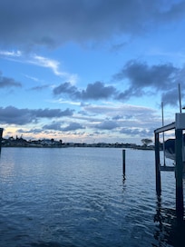 Gorgeous sky over the bay
