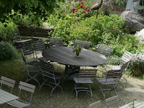 Sitzgruppe im Innenhof