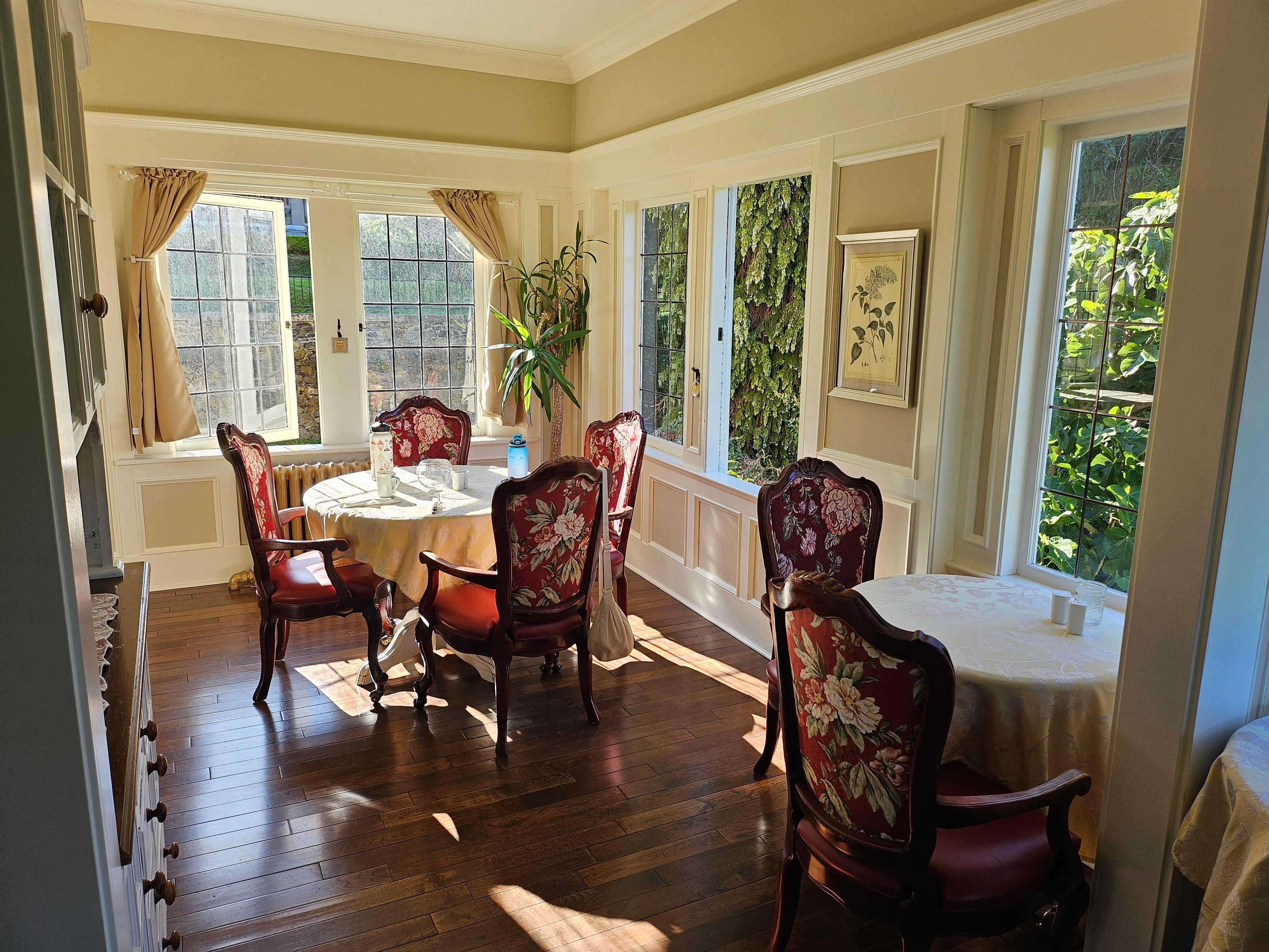 Breakfast room