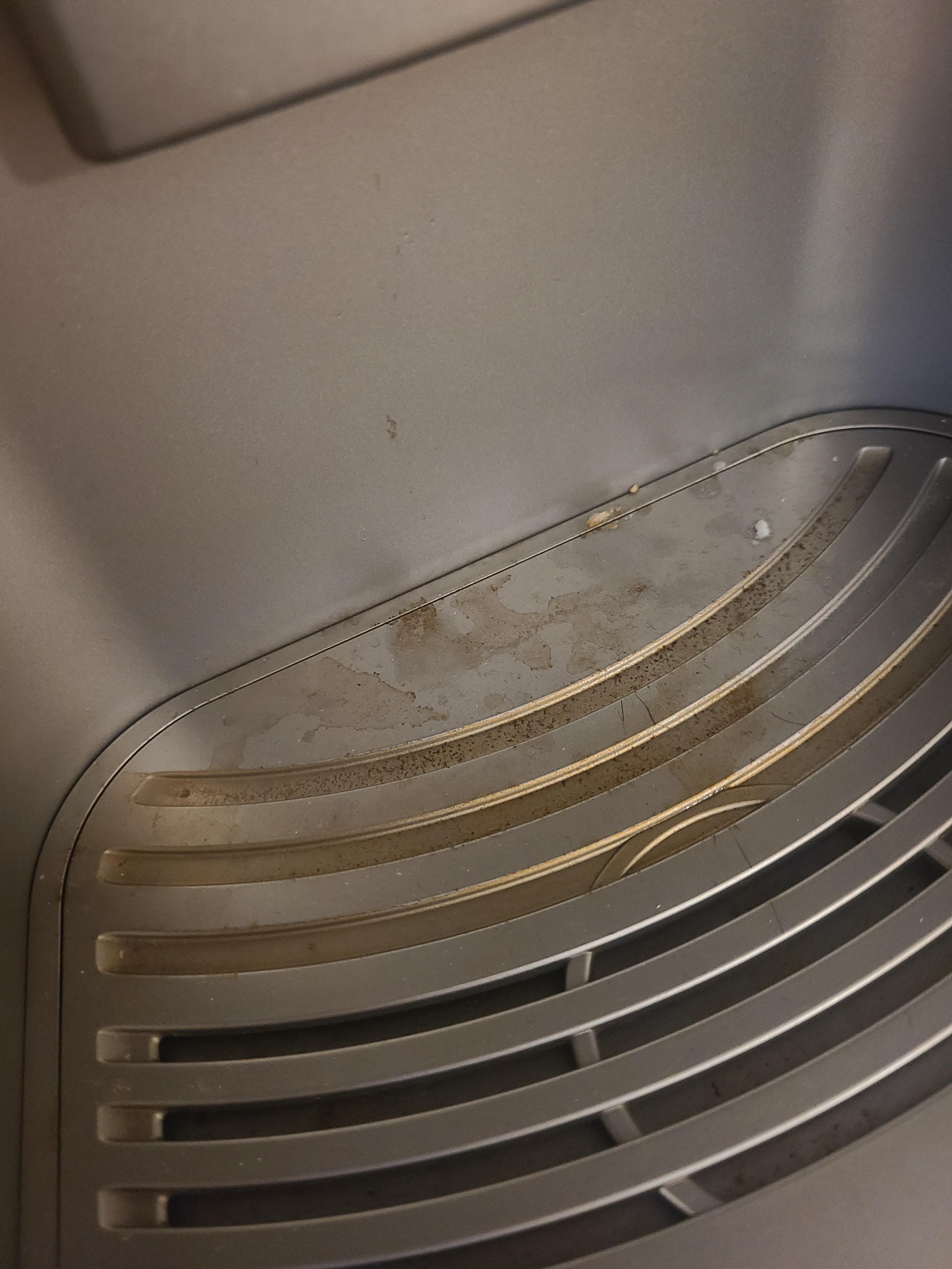 Refrigerator water faucet in the door