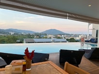 Breakfast on the pool side