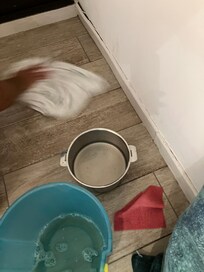 13.09. Wassereinbruch durch Deckenbalken