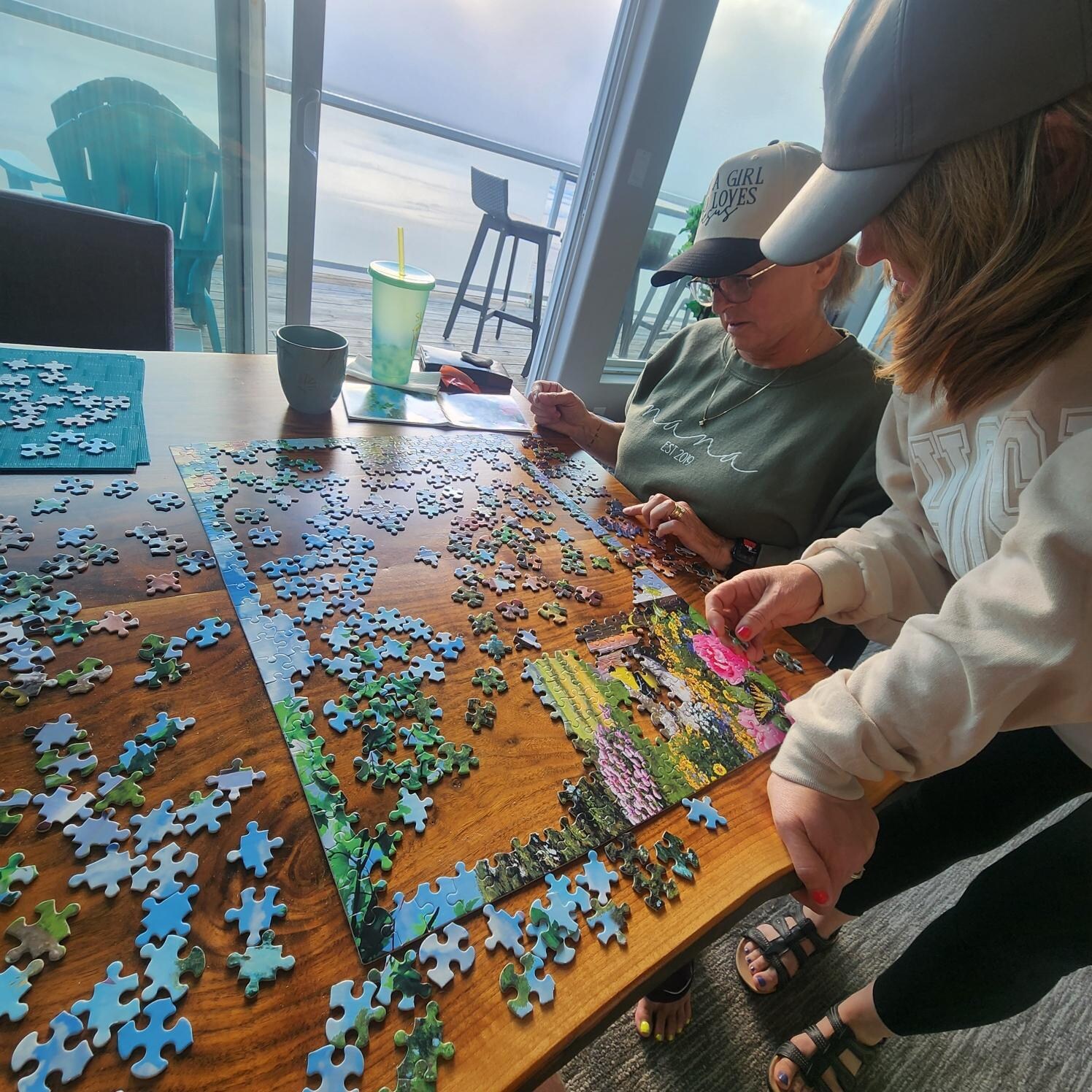 Making memories with those you love. Puzzles are the best. 