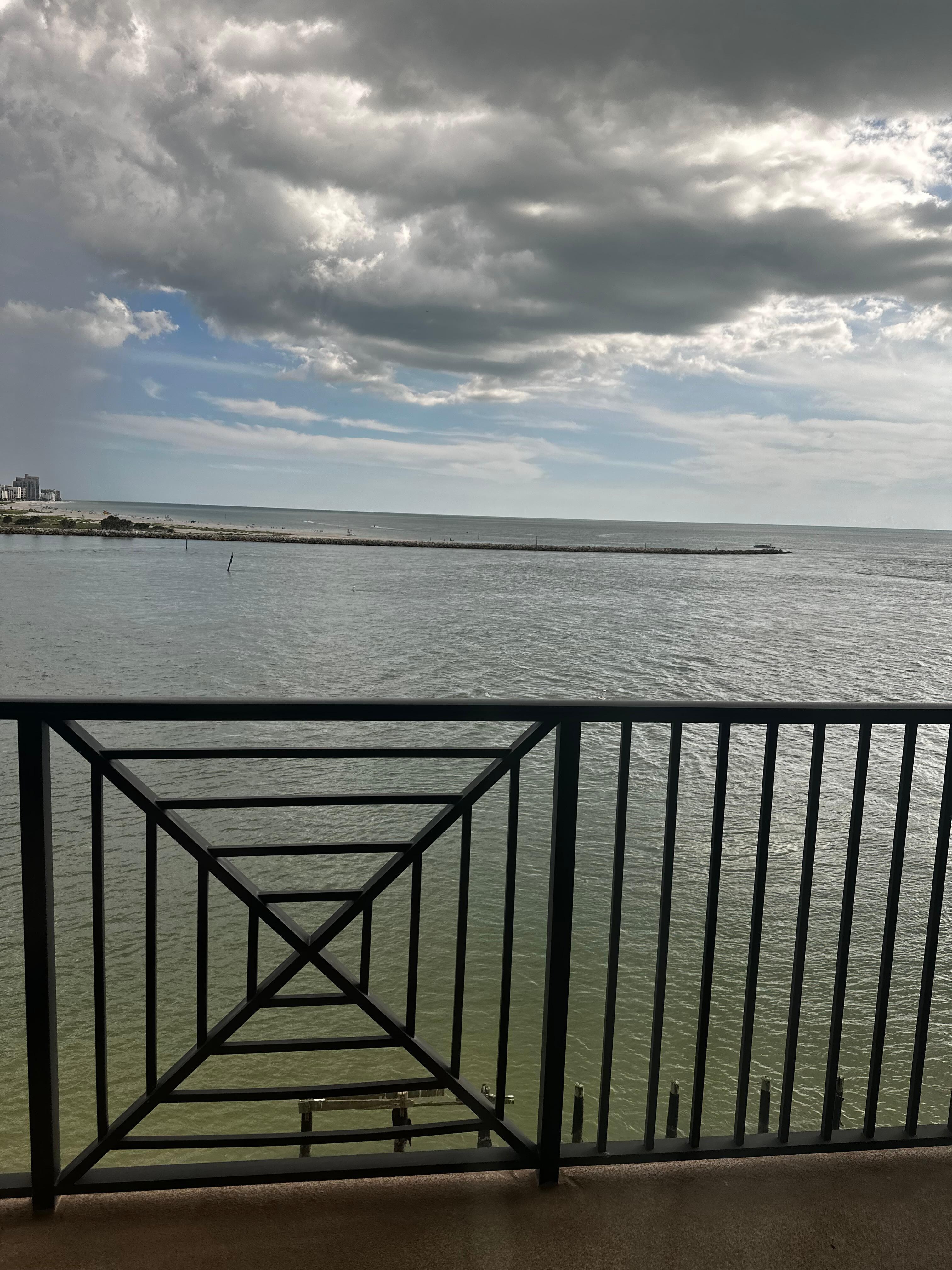 balcony