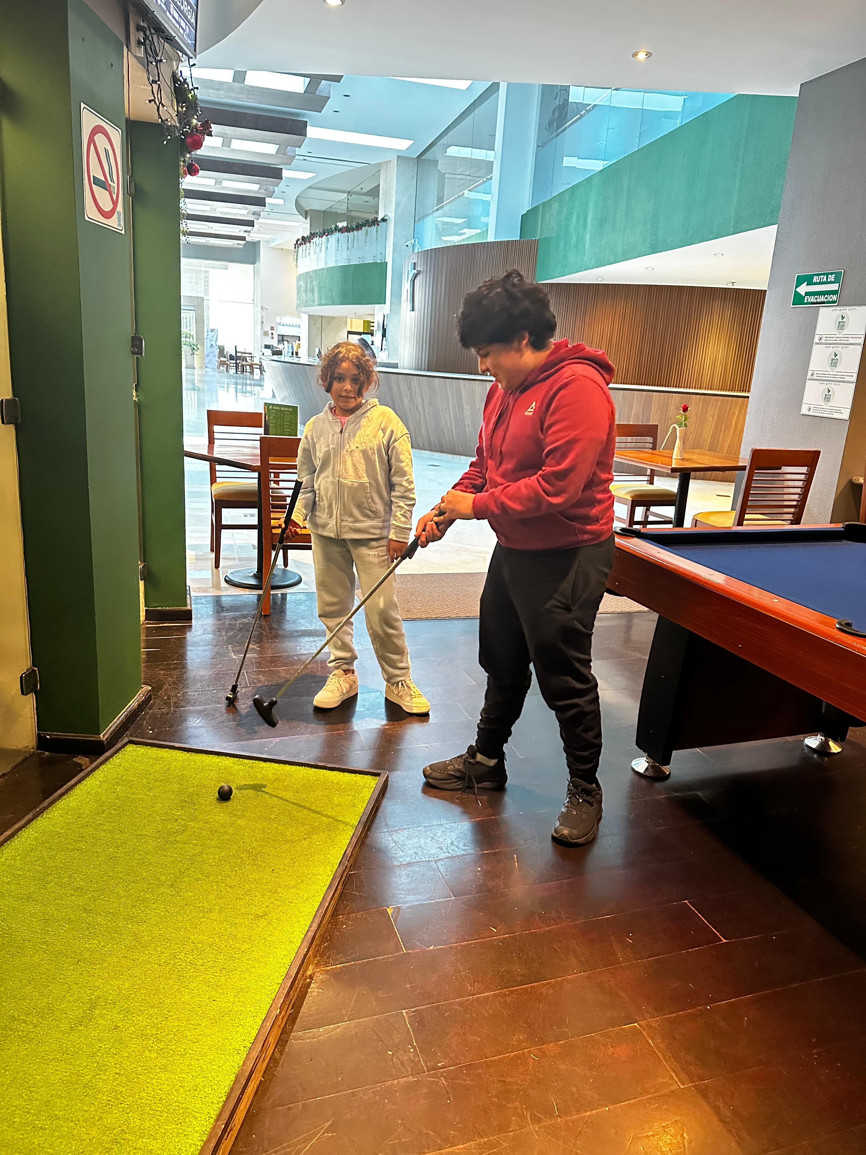 Hotel con Mini golf y mesa de  billar 