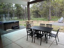 Porch and Hot Tub—- Camera view . No privacy