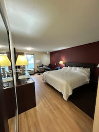 Awesome room easy to make myself at home