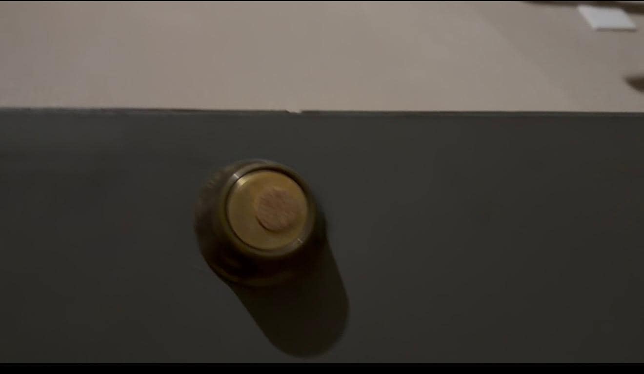 Cannot deadbolt when u leave ur room