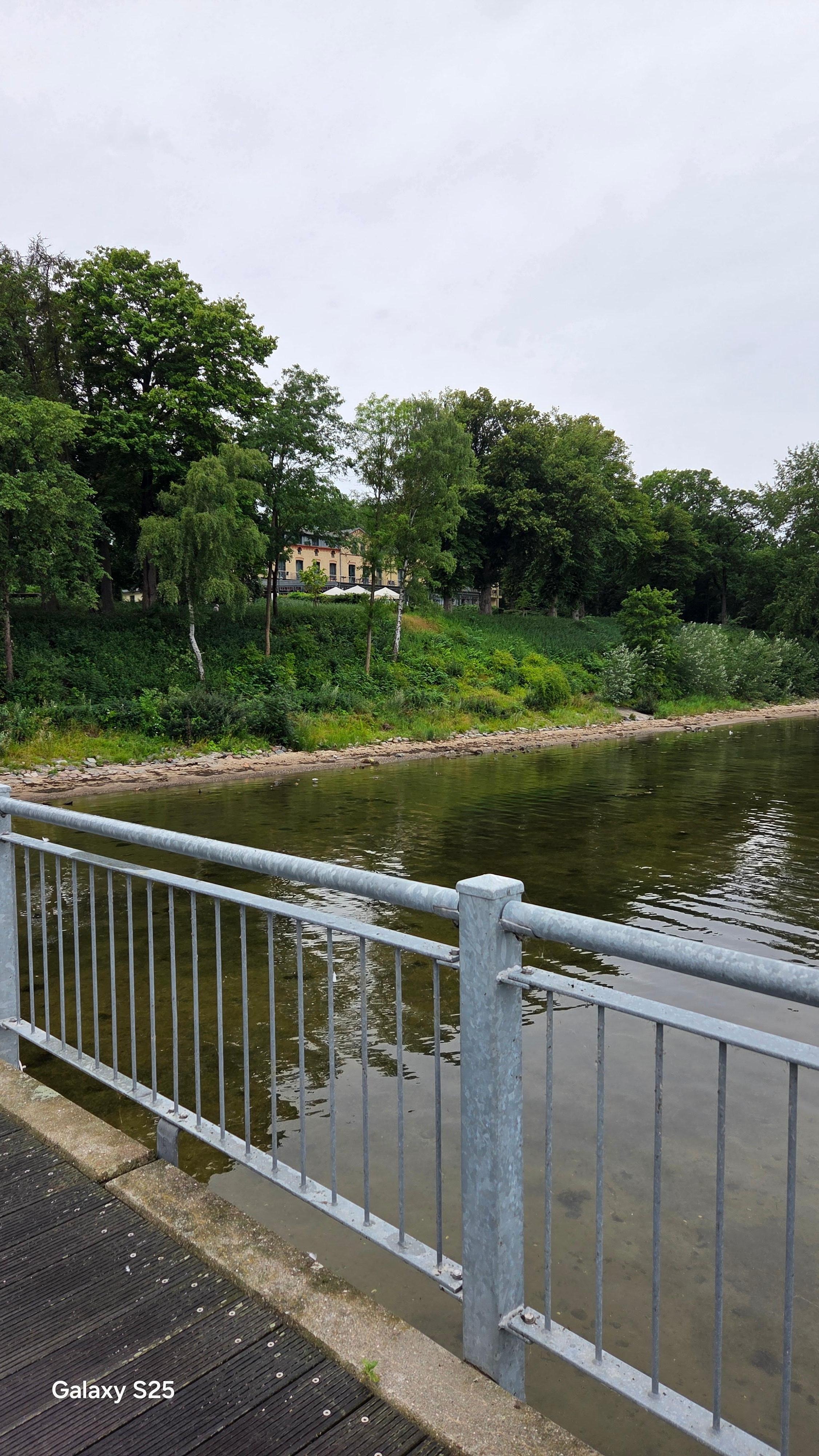 Hotelsicht von der Brücke