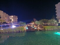 8:00 PM nothing to do at the hotel. Very nice view.