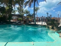 Zona de alberca del hotel