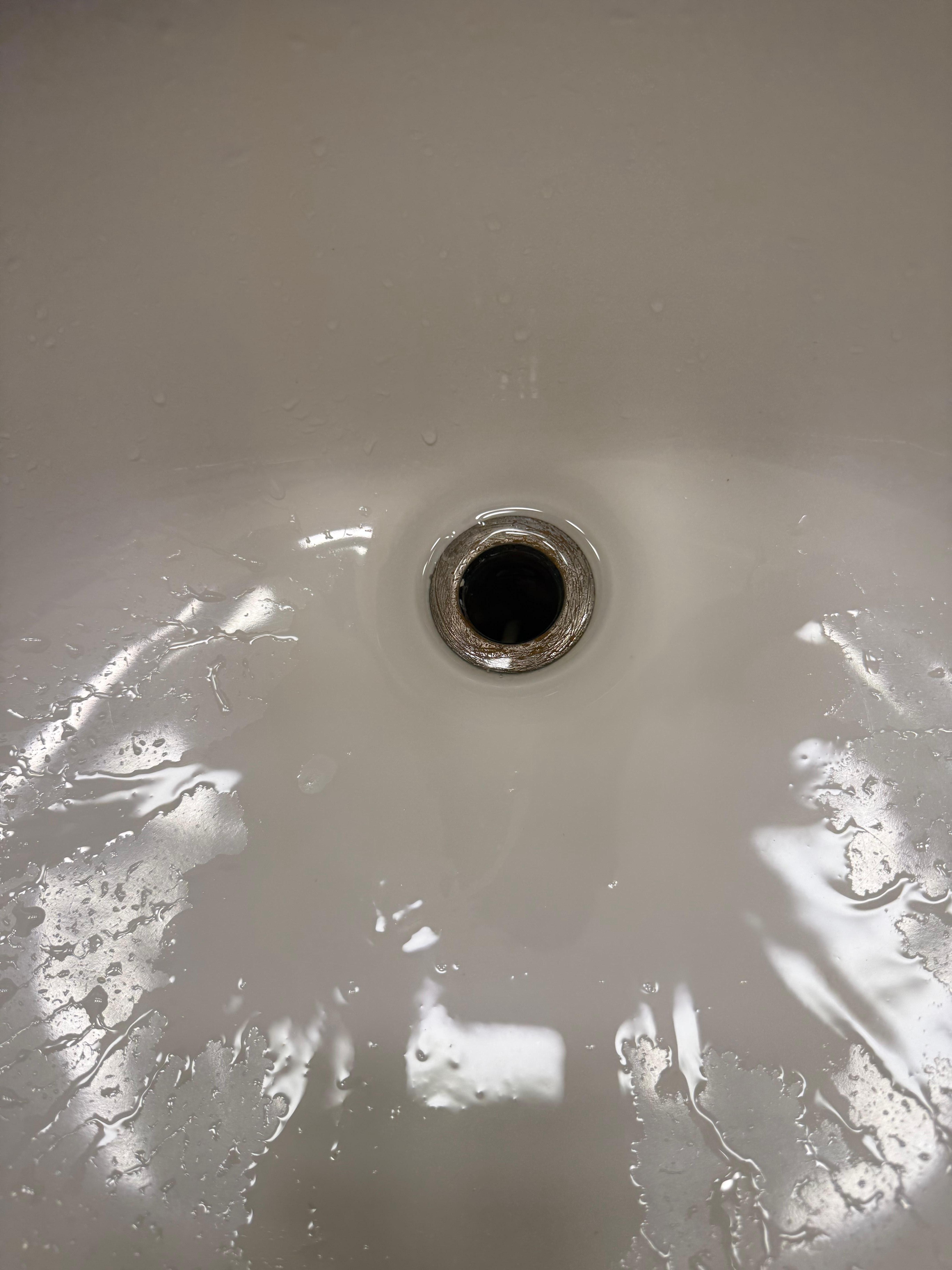 No stopper in sink