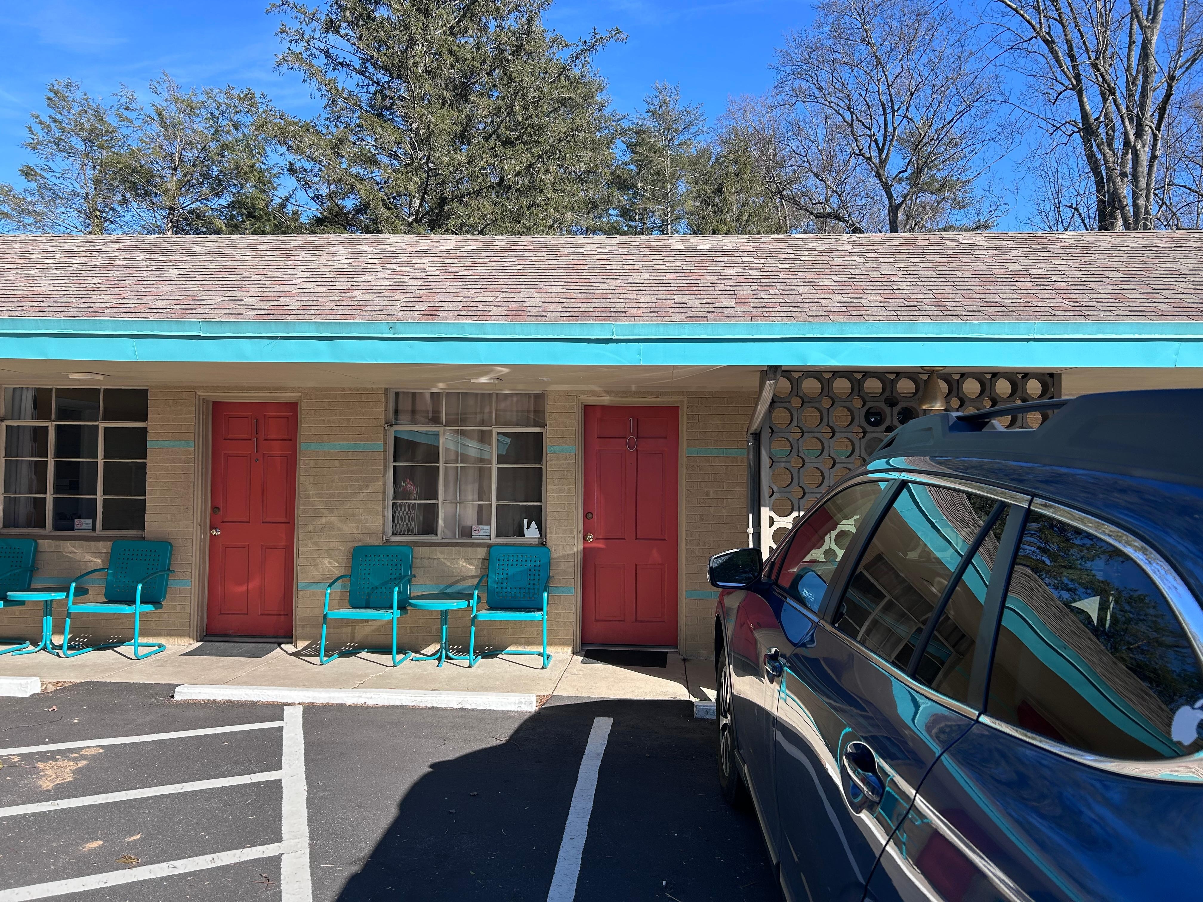 well maintained, attractive retro appearance was a welcoming first impression!