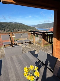 Die großzügige Terrasse